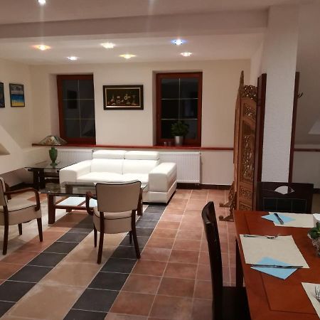 אוסטרבה Hotel Na Kafkove מראה חיצוני תמונה