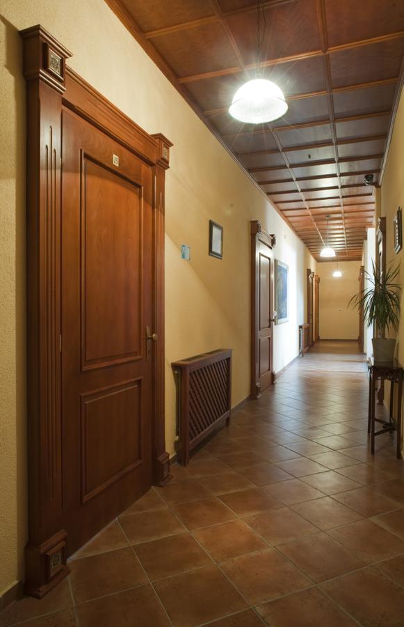 אוסטרבה Hotel Na Kafkove מראה חיצוני תמונה