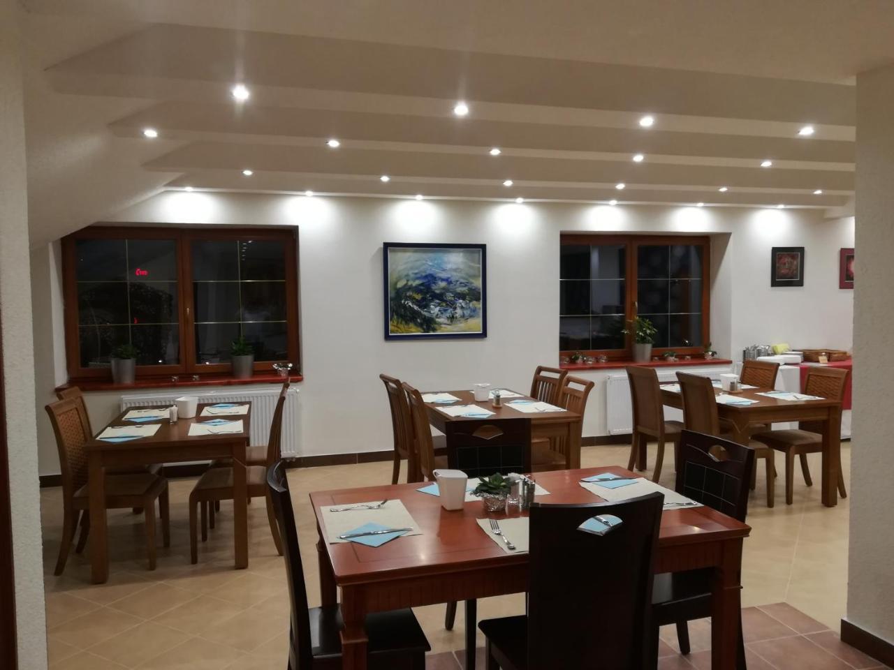 אוסטרבה Hotel Na Kafkove מראה חיצוני תמונה