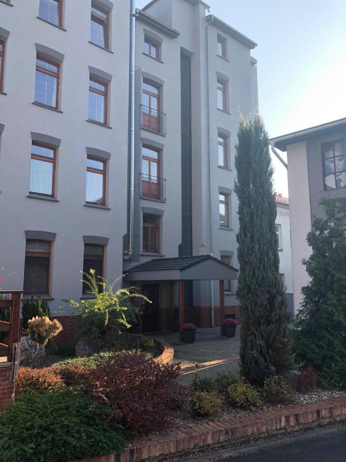 אוסטרבה Hotel Na Kafkove מראה חיצוני תמונה